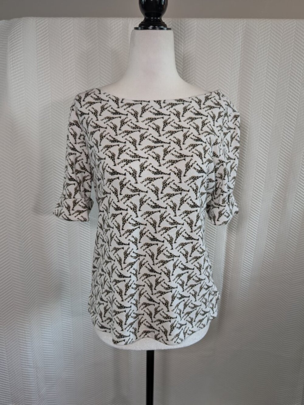 Karen Scott White Giraffe Print Short Sleeve Top T-Shirt Office Small Petite